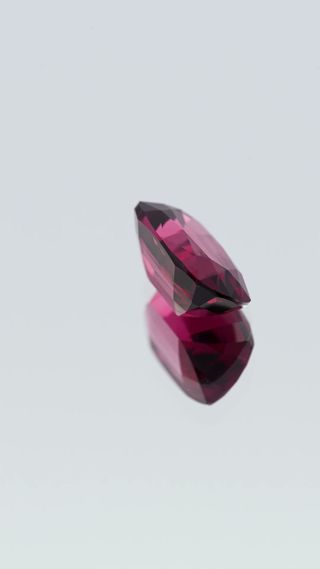 Natural Rhodolite Garnet Unheated thumbnail 7