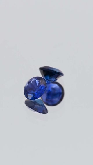 Natural Blue Sapphire thumbnail 3
